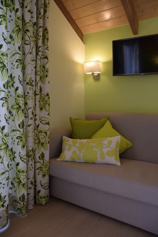 Whitesands Beach Resort Паралия Враху Екстериор снимка