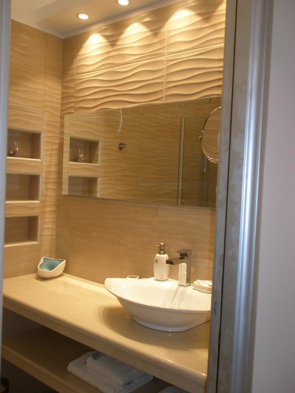 Whitesands Beach Resort Паралия Враху Екстериор снимка
