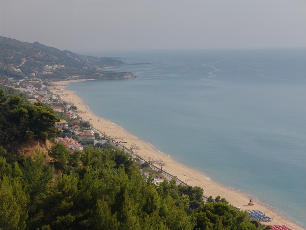 Whitesands Beach Resort Паралия Враху Екстериор снимка