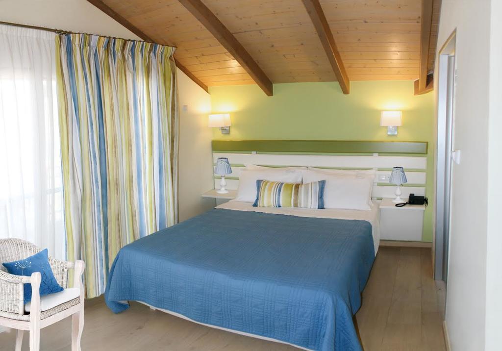 Whitesands Beach Resort Паралия Враху Екстериор снимка