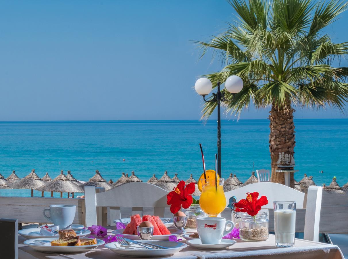 Whitesands Beach Resort Паралия Враху Екстериор снимка