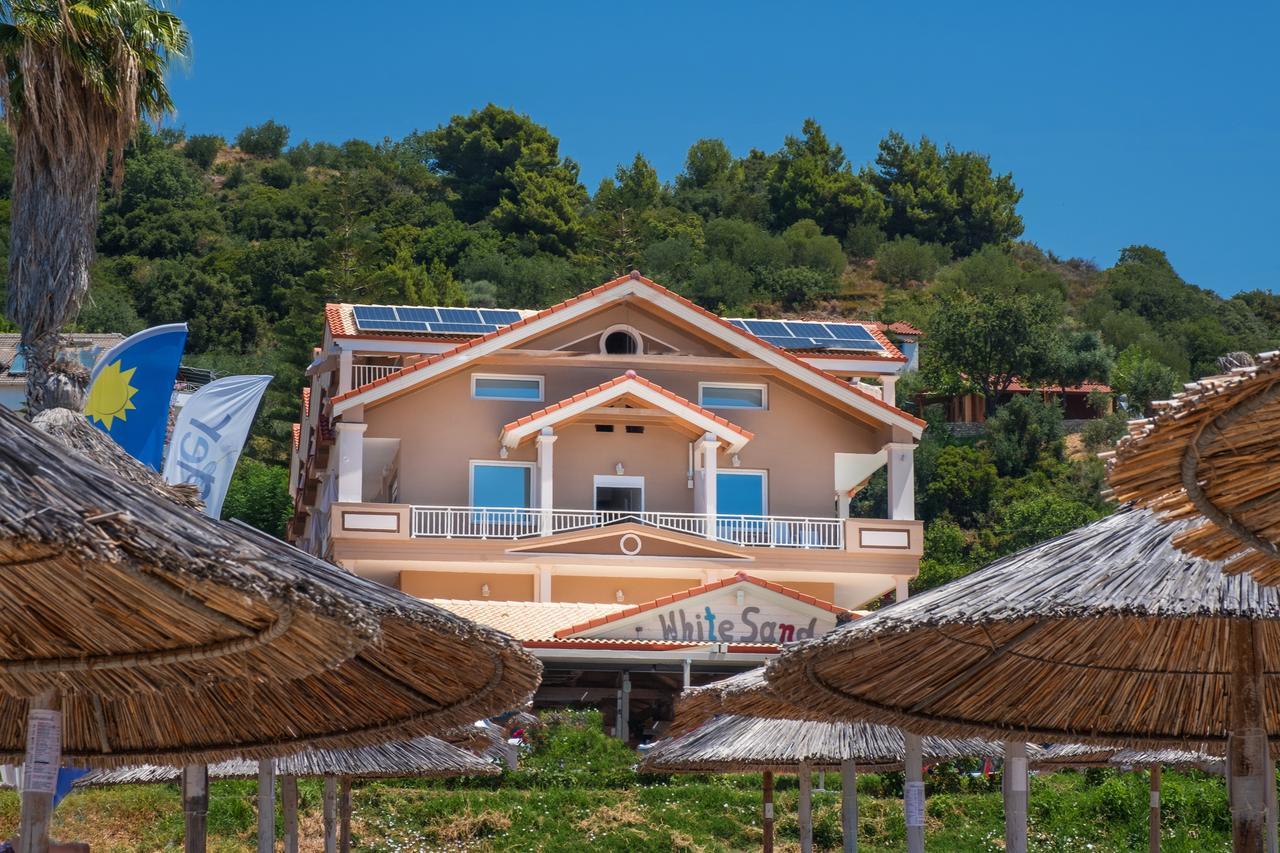 Whitesands Beach Resort Паралия Враху Екстериор снимка